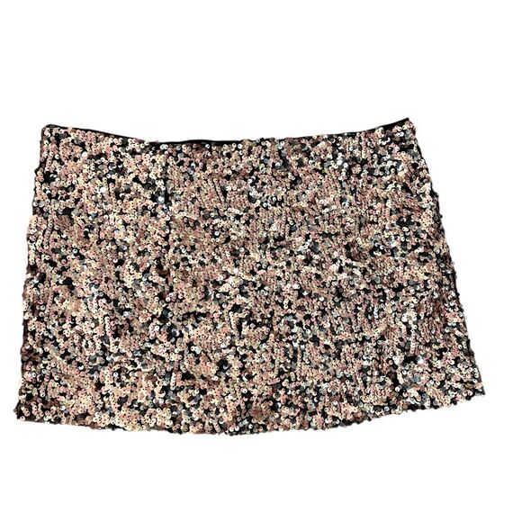 FREE PEOPLE Annalise Sequin Mini Skirt Rose Gold Short Sparkly size 4 small Slit - Picture 5 of 16